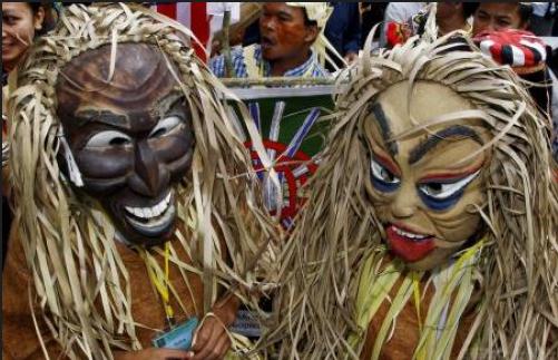 不为人知的世界10大奇异民族-很美的