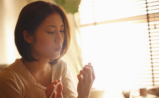 初次亲密如何化解尴尬-很美的