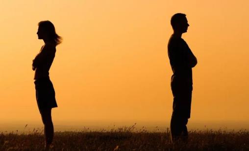 多数女人不愿离婚的原因 轻信婚前誓言缺少理性思维-很美的