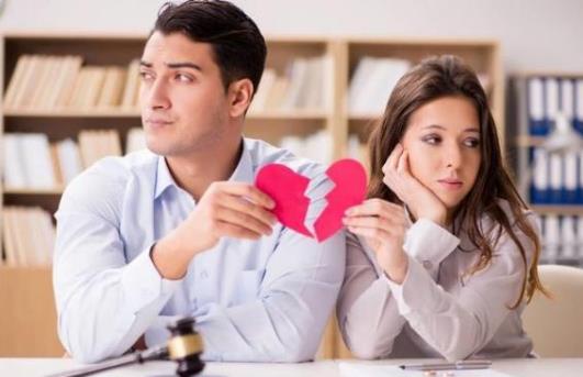 最容易让婚姻破裂的6种女人 结婚需谨慎-很美的