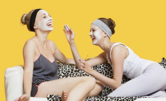 睡眠面膜怎么用效果好 贴式面膜不可做睡眠面膜-很美的