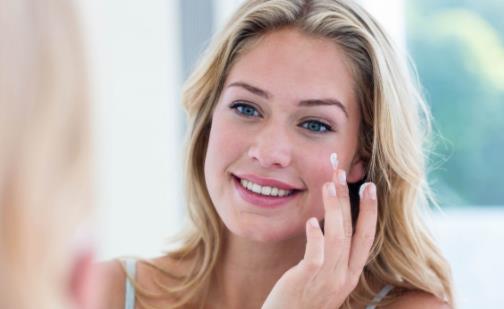 聪明女人补水护肤法则