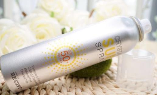 防晒喷雾涂脸上感觉火辣辣的 防晒喷雾为什么不能涂脸-很美的