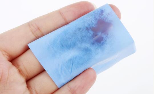 脸部吸油纸有什么作用 吸油纸的正确使用方法-很美的