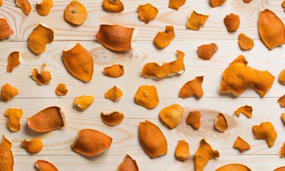 经常化妆 脸上长斑怎么办?