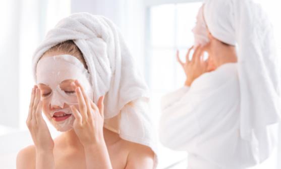 为何明星整天敷面膜皮肤没问题 面膜可天天敷但方法很重要-很美的