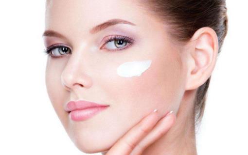 早c晚a期间可以用清洁面膜吗 早c晚a期间可以敷面膜吗-很美的