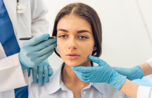 整形低龄化不在脸而在审美观 整容选择医院很重要-很美的