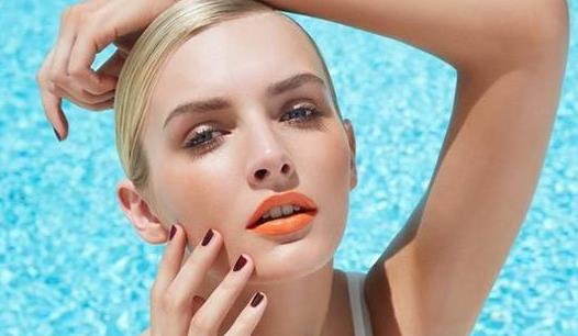 4个化妆妙招让你青春常驻-很美的