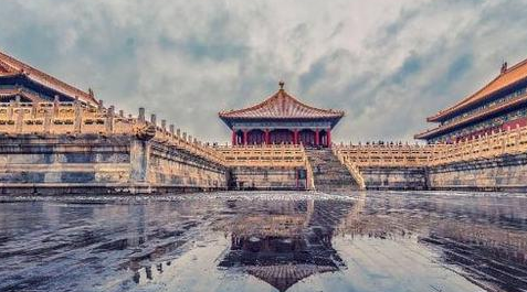 作为北京故宫外朝三大殿之一的(保和殿的小知识)-很美的