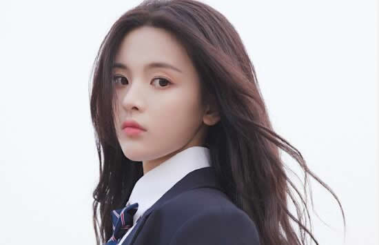 杨超越个人资料身高年龄学历介绍及2020最新图片-很美的