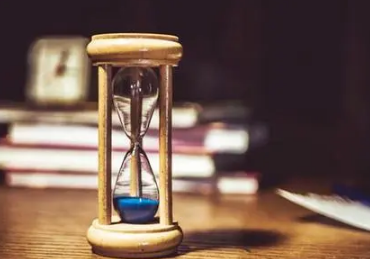 半年已过的感慨句子(感慨上半年过去的说说)-很美的