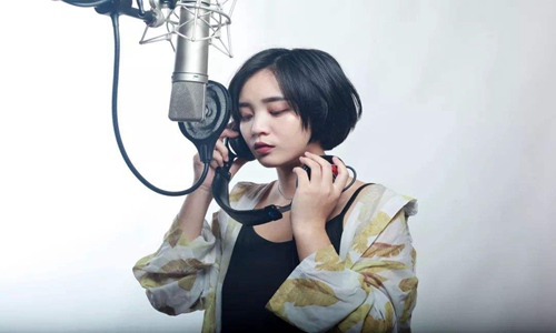 想你就乱乱乱头绪是哪首歌，抖音找一个字代替伤感又落寞