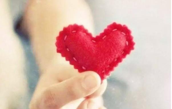 男生最渴望收到的礼物 照这标准去照不再苦恼