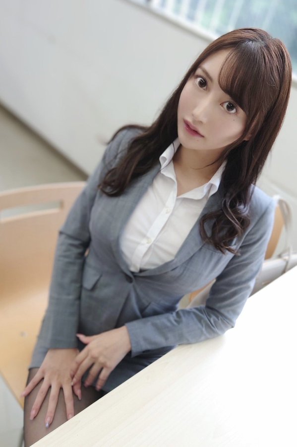 八蜜凛最新品番作品ipx-985介绍及预览-很美的