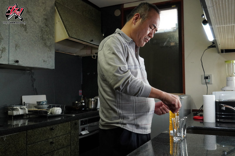 「爸爸的道德沦丧」系列品番作品推荐介绍及预览-很美的