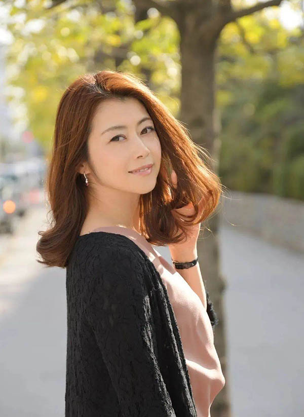 「人妻的风骚」系列品番作品推荐介绍及预览-很美的