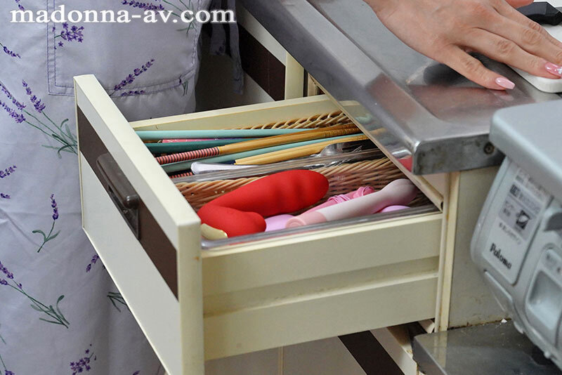 「白石茉莉奈」最新作品JUR-418介绍及封面预览